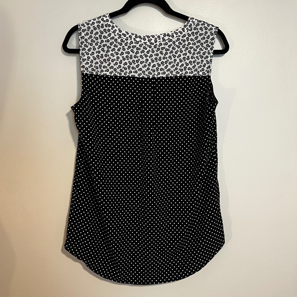 Talbots Womens Medium Black White Polka Dot Floral Sleeveless Blouse Top - Picture 2 of 9